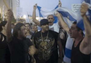 האריות של הצל בפעולה