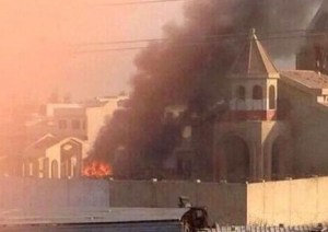 גורלם של אלו שהפנו את הלחי השנייה במזרח התיכון - כנסייה בת 1800 עולה באש