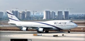 מטוס אל על בנתב"ג. הכל בגלל חמי. צילום: משה שי