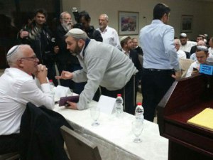 חברי מרכז תקומה. גדעו את החלום של בנט למפלגה חדשה