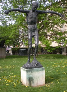 האדם האחרון פסל של הפסל האוסטרי אנטון האנרק  anton hanak  או שמא זה 'היהודי האחרון'?