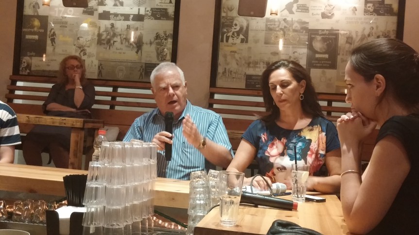 מועלם וסנה.