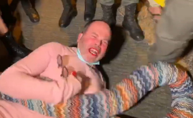 כבש בעור של&nbsp;זאב(אנגלמאיר)